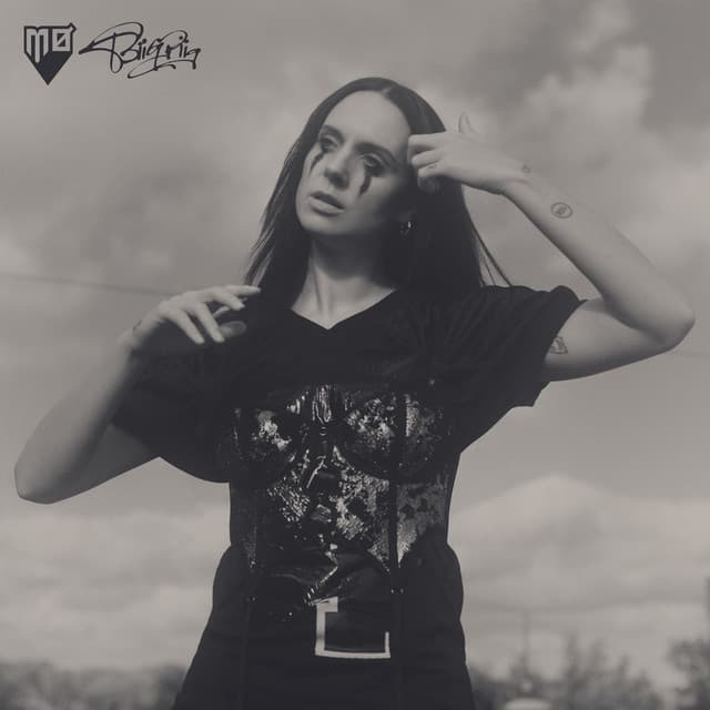 SWEET (feat. Biig Piig)