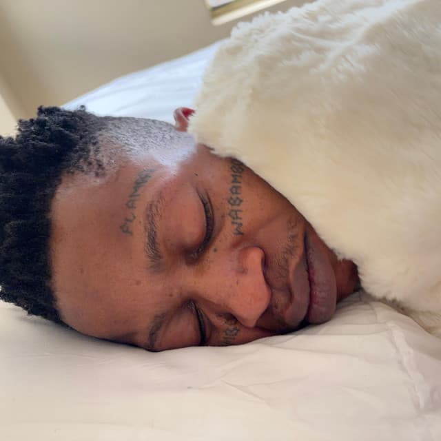Ndafunga kure